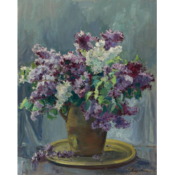Vase of lilacs